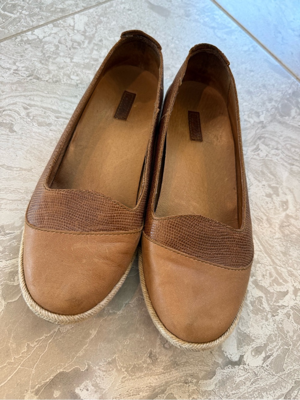 Olukai Lino Women’s Tan Leather Slip-On Flats, size 7.5